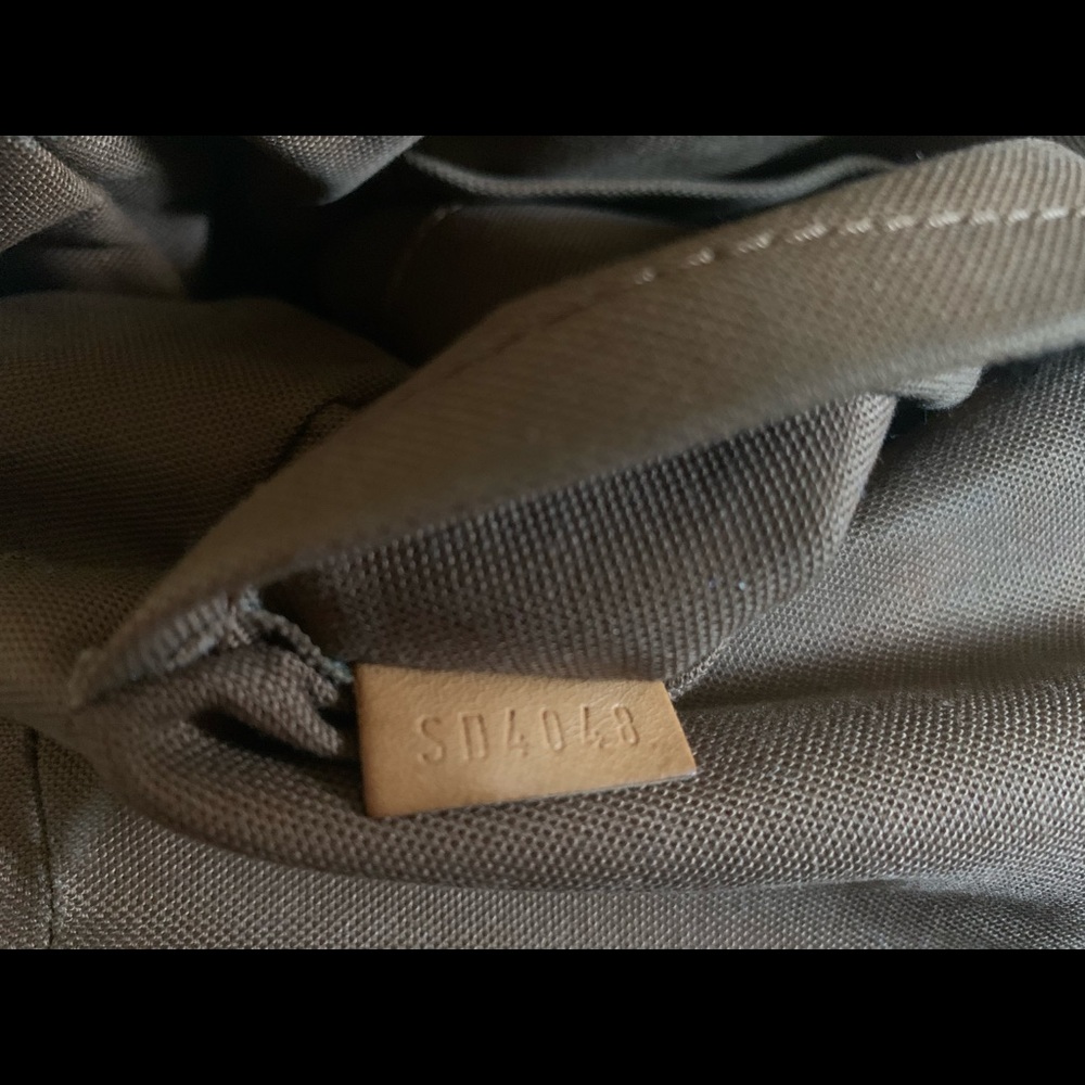 Authentic Louis Vuitton Tivoli GM - Picture 9 of 12